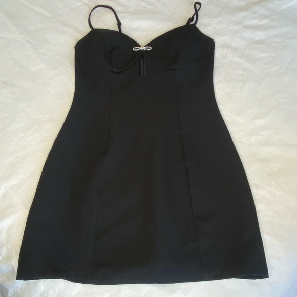 The Black V Neck Cutout  Sleeveless Mini Dress size med LBD sexy rhinestone bow - Picture 11 of 16